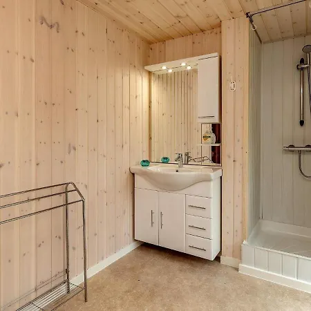 6 Person In Laeso-by Traum * Laeso