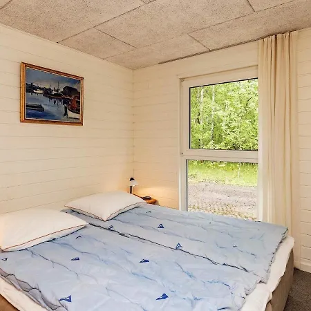 6 Person In Laeso-by Traum *