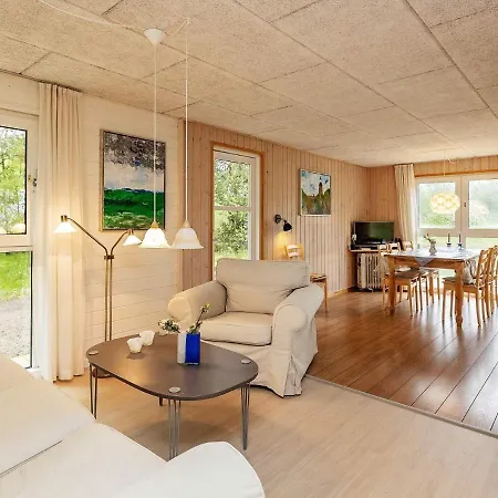 6 Person In Laeso-by Traum * Laeso