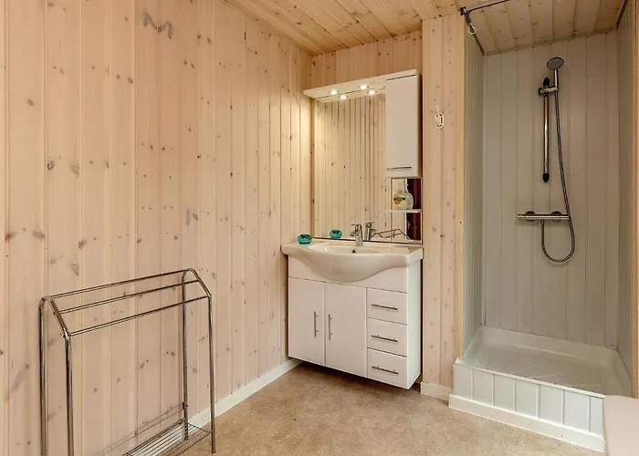 6 Person In Laeso-by Traum * Laeso