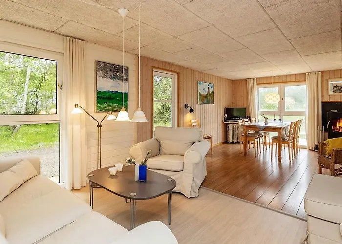 6 Person In Laeso-by Traum * Laeso