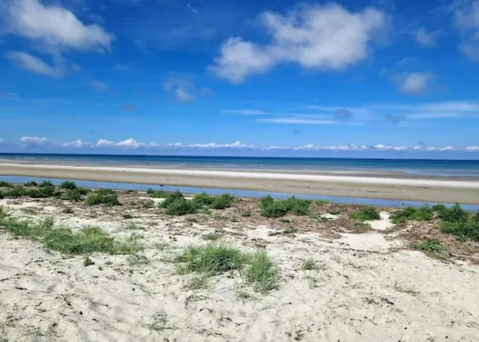 6 Person In Laeso-by Traum